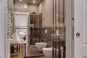 Bathroom - Orangerie Pietrasanta (Pietrasanta)