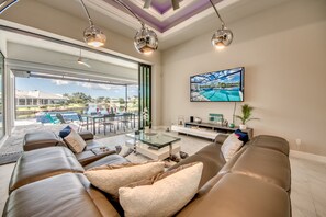Smart TV, aparelho de som, monitores de computador, impressoras
