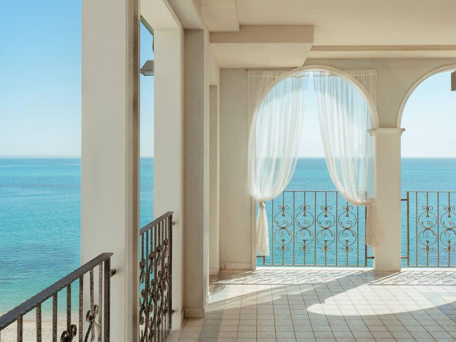 Estudi en suite panoràmic | Roba de llit d'alta qualitat, caixa forta a l'habitació i escriptori