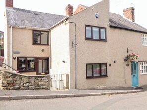 Exterior - Smithy Cottage (Dronfield)