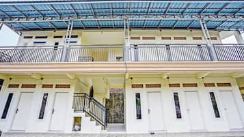 Mặt tiền nơi lưu trú