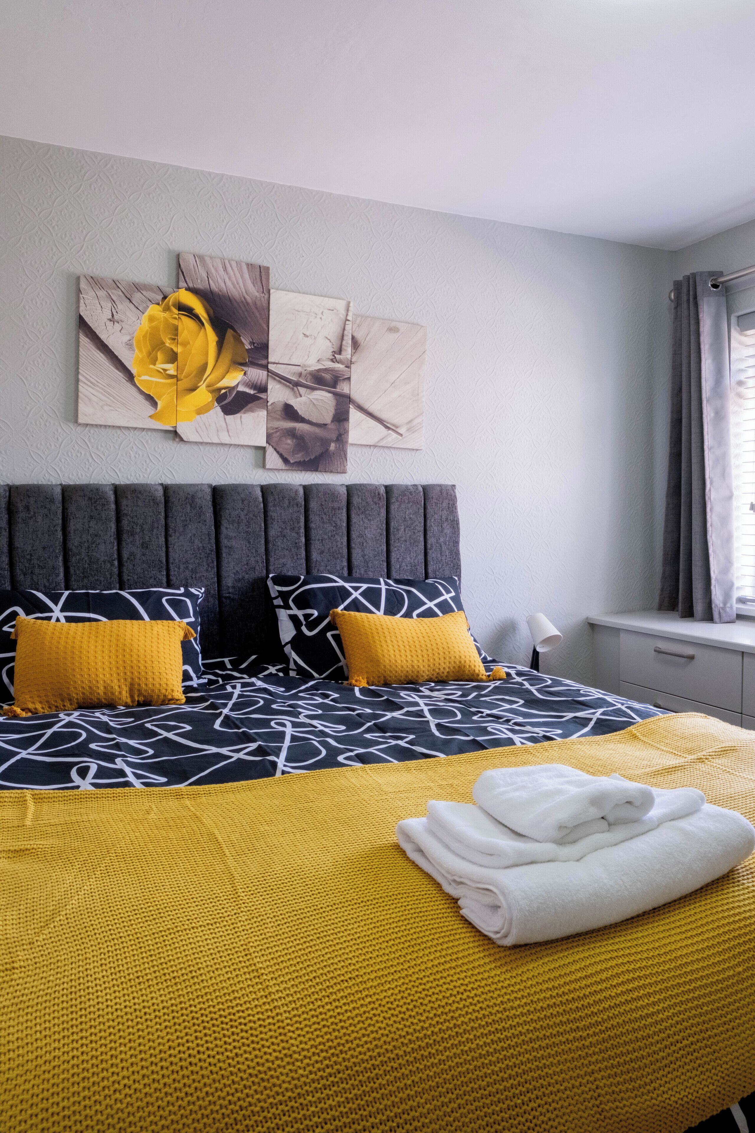 3 bedrooms, iron/ironing board, travel cot, free WiFi