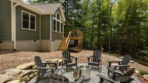 Terrace/patio - Dialed Inn in Hendersonville (Penrose)