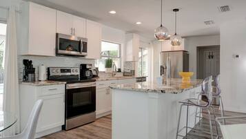 House (Villa San Marino) | Exterior