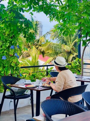 Restaurant - Beverly Beach Mirissa (Thalaramba)