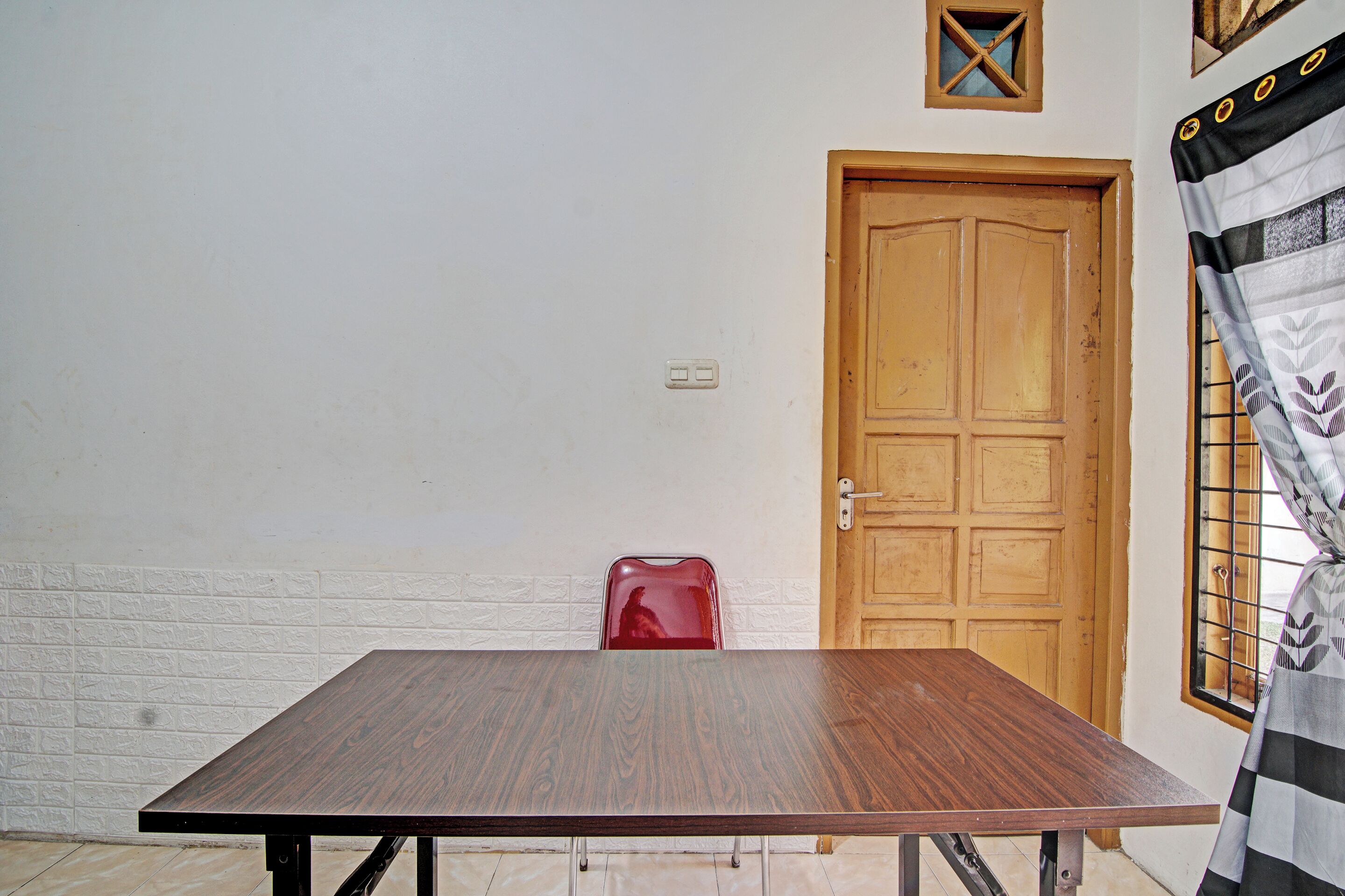 Foto - Hotel O Penginapan Puti SyariahNearBandara Sultan Syarif Kasim II