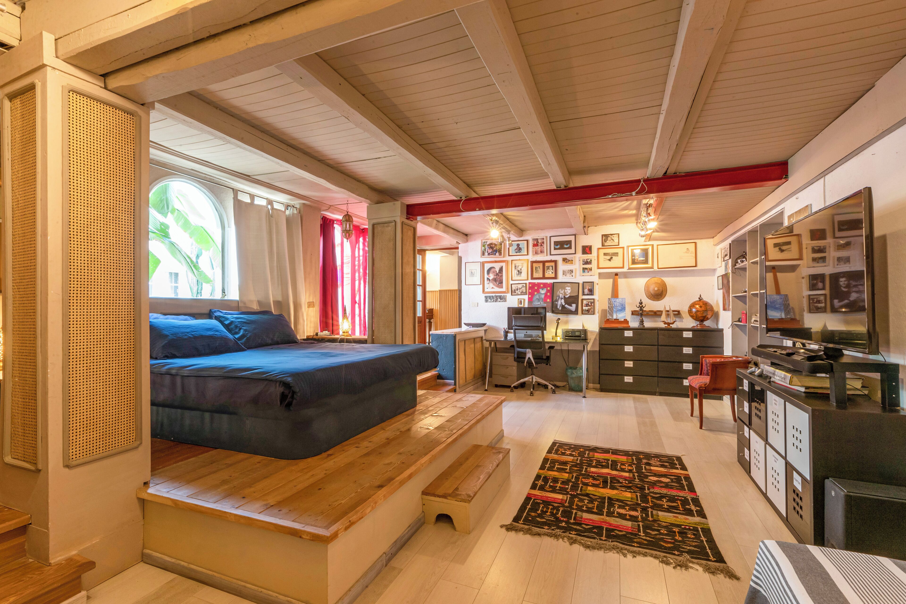 5 Schlafzimmer, Schreibtisch, Bügeleisen/Bügelbrett, kostenloses WLAN