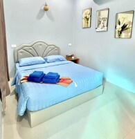 高级开间 | 高档床上用品、特色装修、特色家居、办公桌