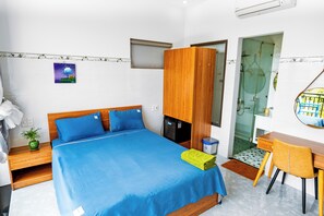 Schreibtisch, schallisolierte Zimmer, kostenloses WLAN, Bettwäsche