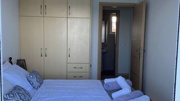Apartamento familiar | 2 dormitorios, sistema de insonorización, wifi gratis