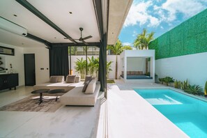 Outdoor pool - Villa Vantage 2 (Kerobokan)