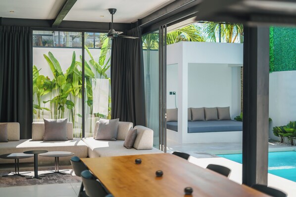 Living area - Villa Vantage 2 (Kerobokan)