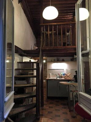 Interior - Studio 25 m2 Avec lit Double Lyon 1er (Lyon)