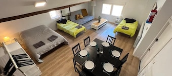 Habitaciones Para 10 Personas en Pleno Centro de Biescas