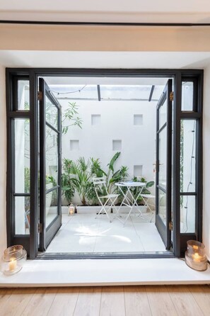 Basic Apartment, 2 Double Beds | Bathroom