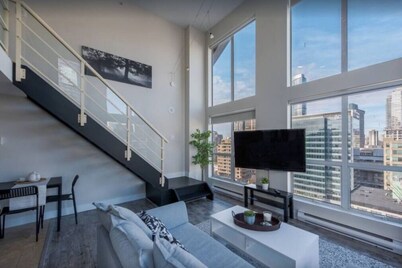 Queen Studio in the heart of Downtown