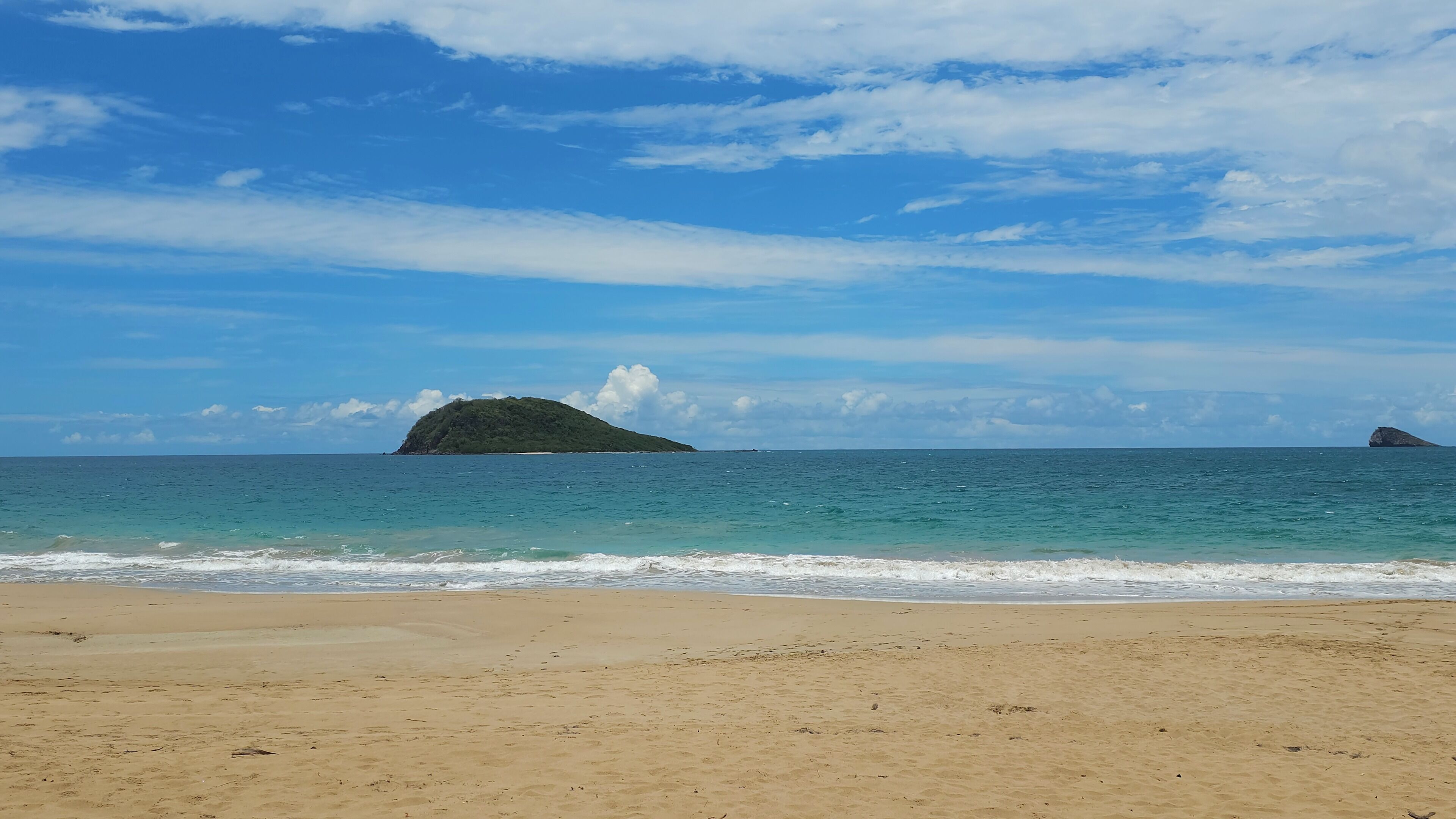 Chaises longues, serviettes de plage