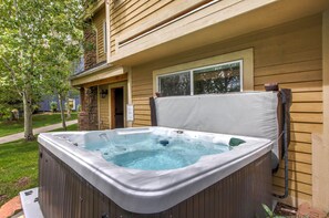 Bañera de hidromasaje exterior