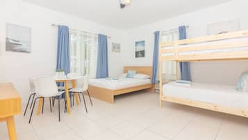 Deluxe Apartment (Ocean Villa n201) | Iron/ironing board, free WiFi
