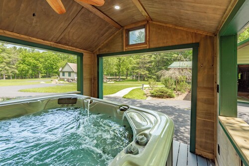 Lakefront Oasis w/ Hot Tub, Pool, Courts & 2 Homes