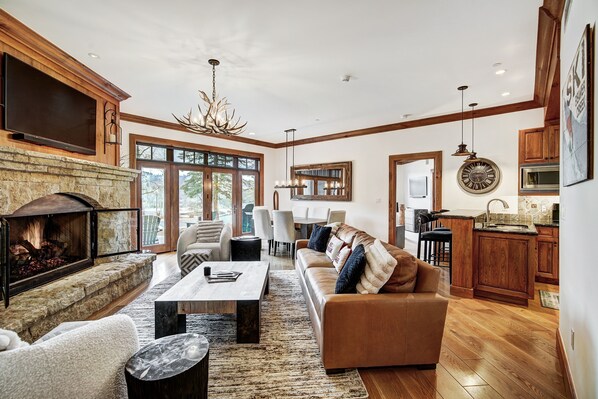 Living area - Ski-in Ski-out 1 Bdr+den In Exclusive Horizon Pass 1 Bedroom Condo by RedAwning (Avon)