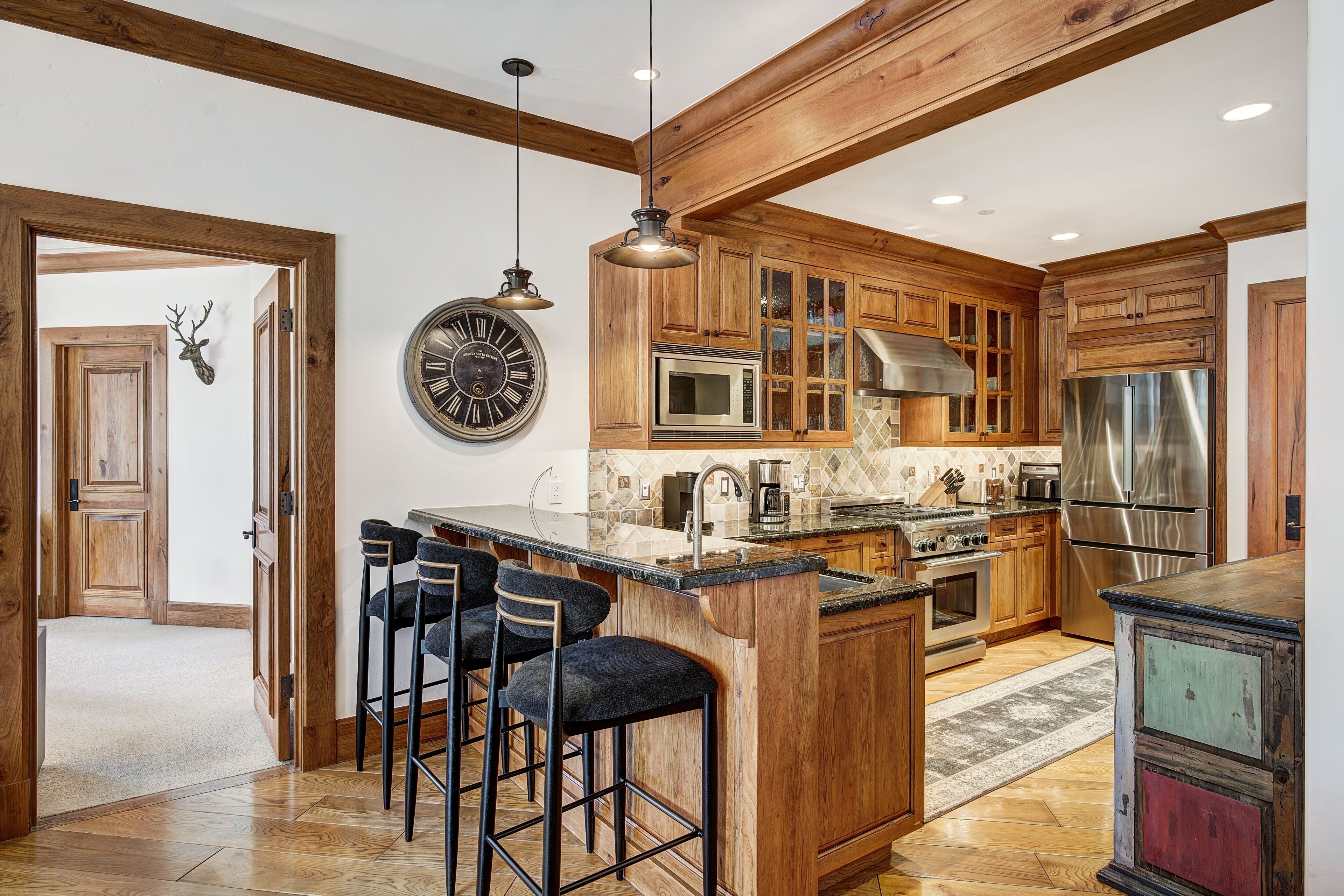 Condo, 1 Bedroom | Private kitchen | Coffee/tea maker