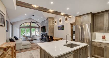 Fully Renovated 2 Bedroom in Arrowhead Village! 2 Condo by RedAwning