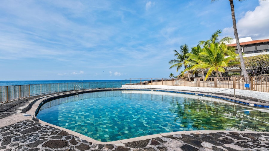 Big Island Casa De Emdeko A308 1 Bedroom Condo