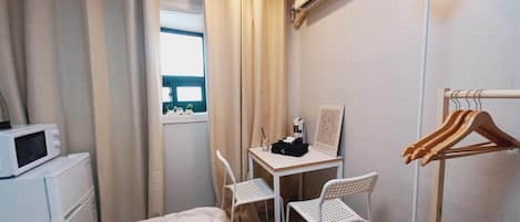 Business Double Room, 1 Double Bed, Non Smoking, Refrigerator & Microwave