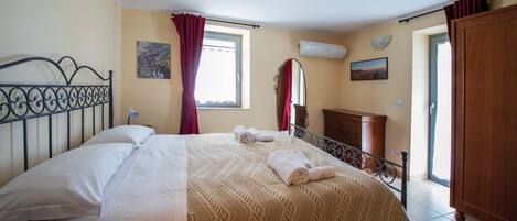 1 quarto, ferros/tábuas de passar roupa, Wi-Fi, roupa de cama