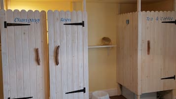 Superior Double or Twin Room (1 B) | Desk, soundproofing, iron/ironing board, free WiFi