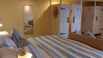 Superior Double or Twin Room (1 B) | Desk, iron/ironing board, free WiFi