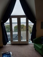 Executive Double or Twin Room (5 B) | Desk, iron/ironing board, free WiFi