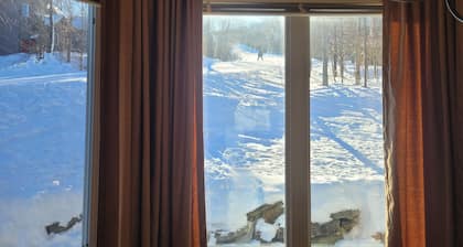 Ski in/ Ski out at Jay Peak- 10 feet from Grammy Jay Run