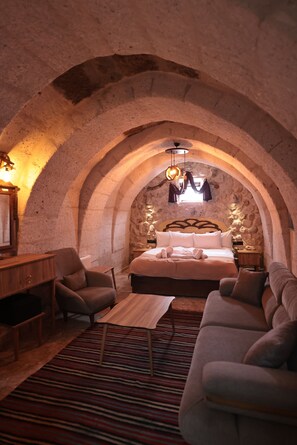 Deluxe Triple Room | Room amenity