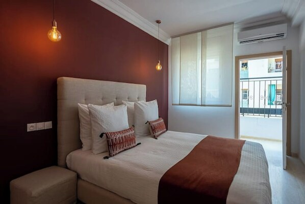 2 chambres, fer et planche à repasser, Wi-Fi gratuit, draps fournis