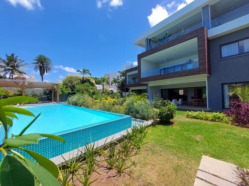 Beautiful family apartment at Pointe aux Canonniers