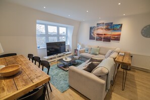 Smart TV - 2 bed flat in Wandsworth/Balham modern/spacious light -boutique hotel experience (London)