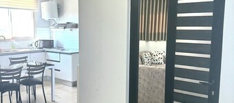 Luxury Rooftop WiFi, AC, BBQ