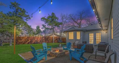 College Station getaway near campus & events with fire pit & arcade