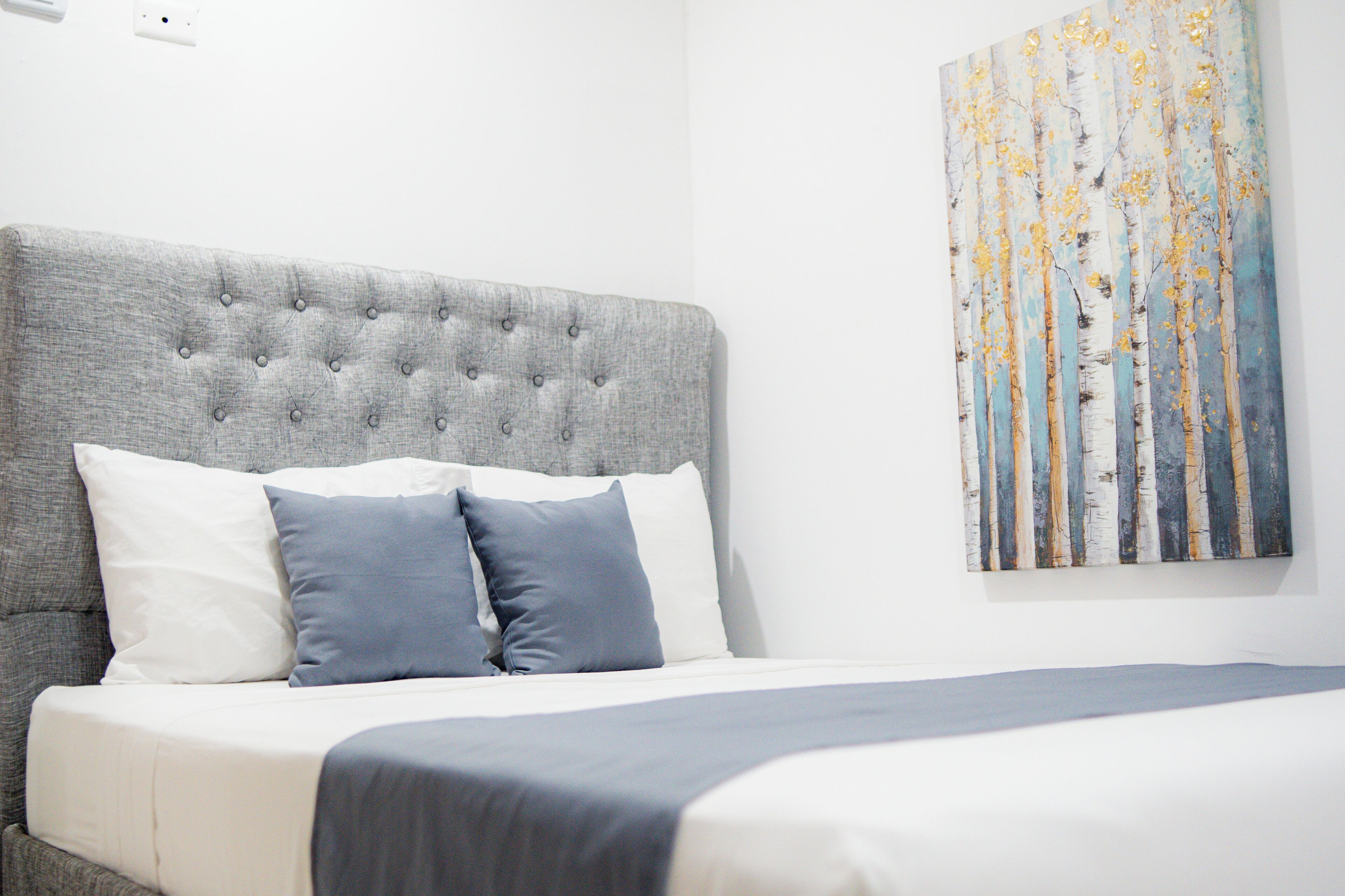 Family Apartment | Dihias secara berasingan, dilengkapkan perabot secara berasingan, meja 