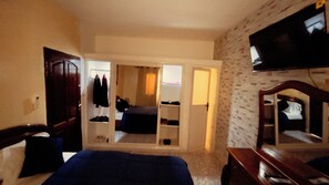 3 Schlafzimmer, Bügeleisen/Bügelbrett, kostenloses WLAN, Bettwäsche