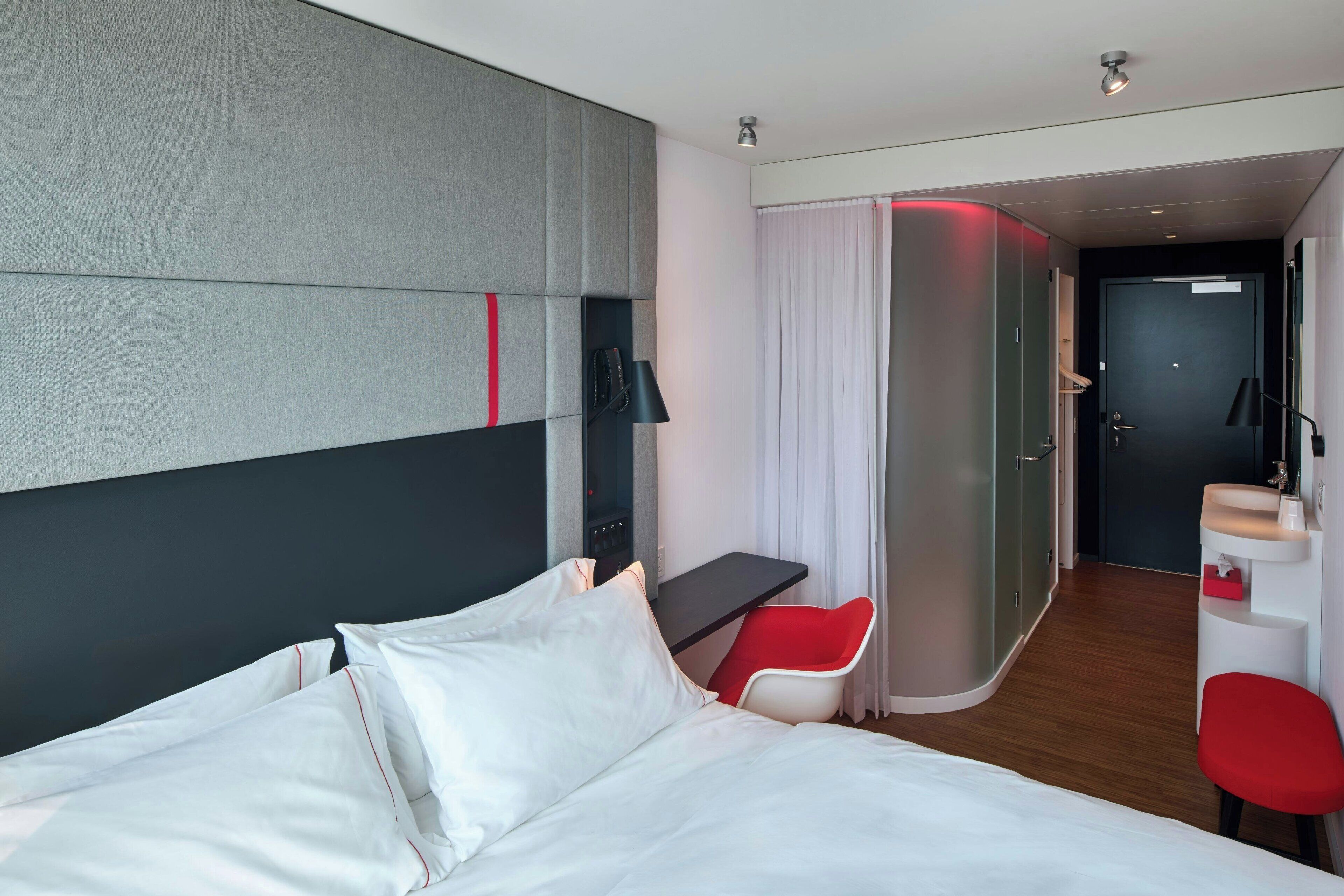 Premium bedding, pillowtop beds, in-room safe, desk