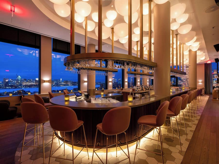 Bar (en la propiedad)