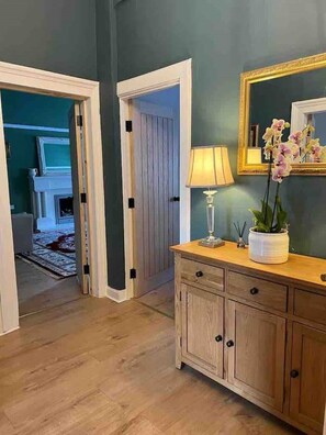Interior - Luxury Victorian spacious flat (Glasgow)