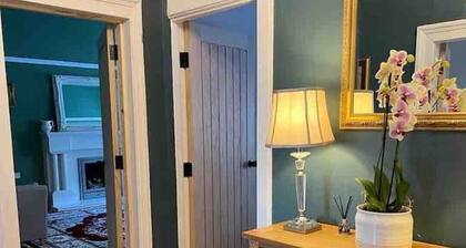 Luxury Victorian spacious flat