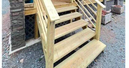 Enchanting Mountain retreat -hot tub - sauna - 20 acres - wifi