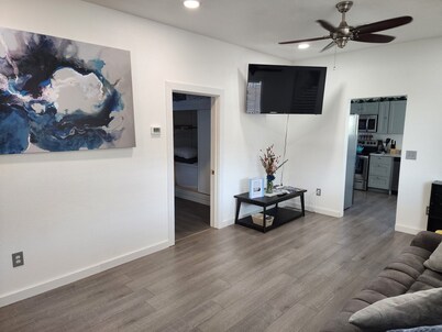 Fishermen & Hunter's Paradise, Pet Friendly. Close to boat launches
