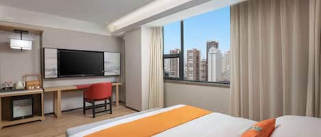 Iron/ironing board, free WiFi