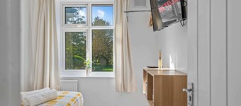 Upto 20% OFF - Modern 6BR for Stay- Parking